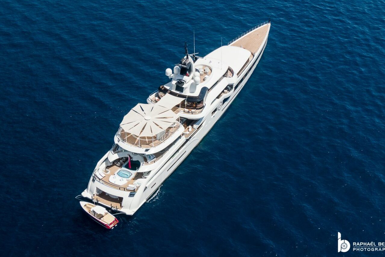 LADY S Yacht • Feadship • 2018 • Propriétaire Dan Snyder