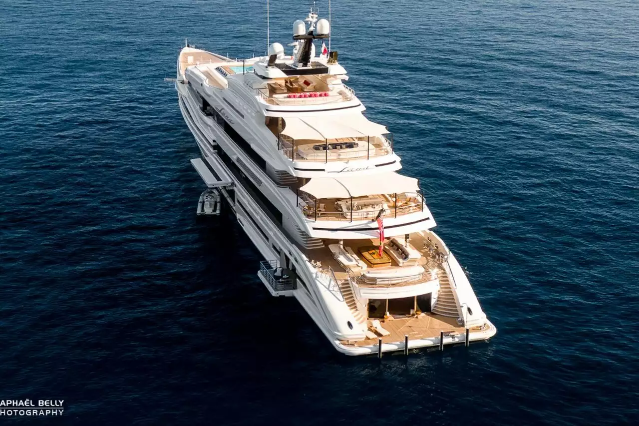 LANA Yacht • Benetti • 2020 • Voor charter