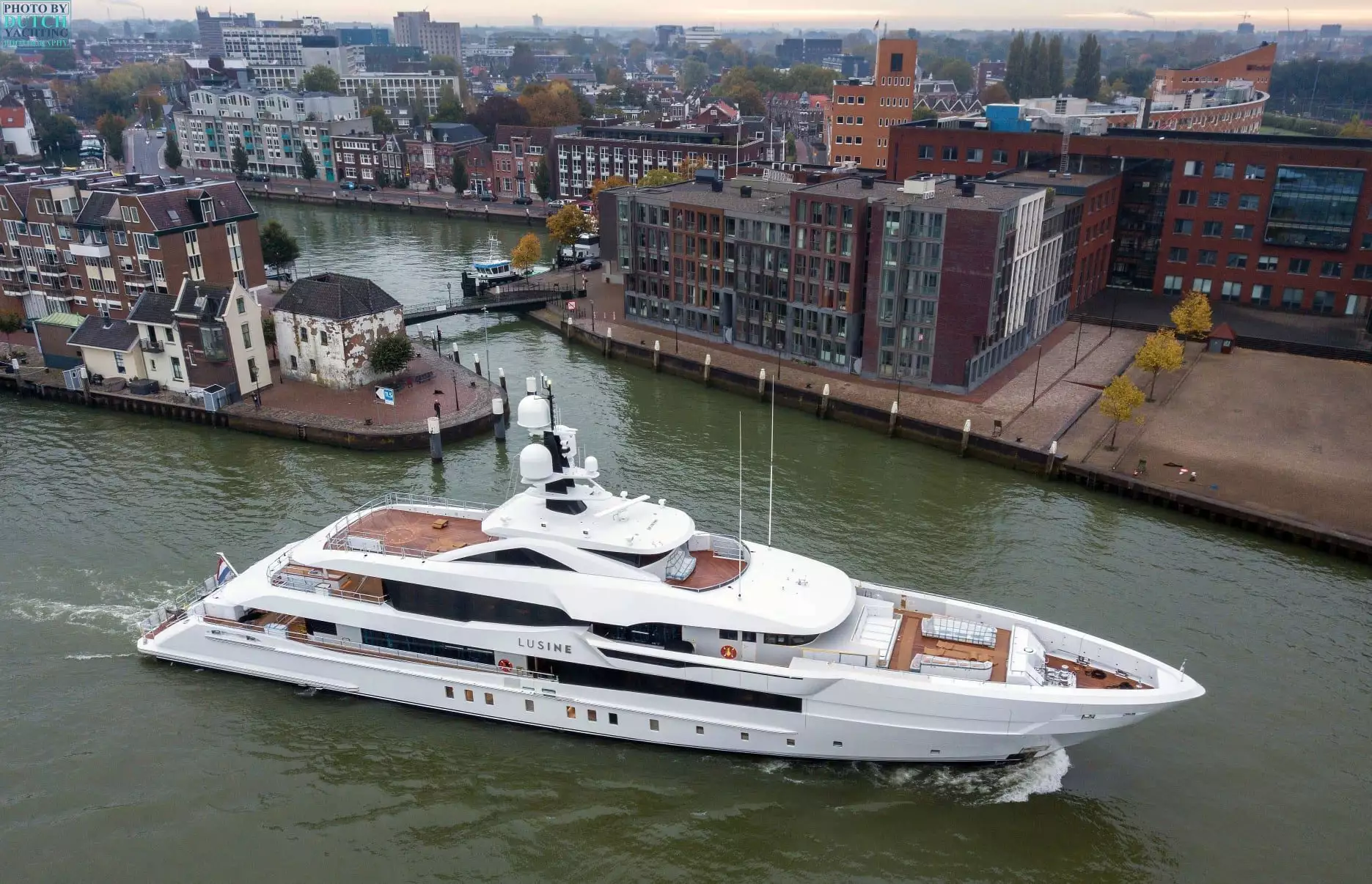 LUSINE Yacht • Heesen • 2021 • Eigenaar Sheikh Ahmed bin Saeed (foto Nautical Lady)