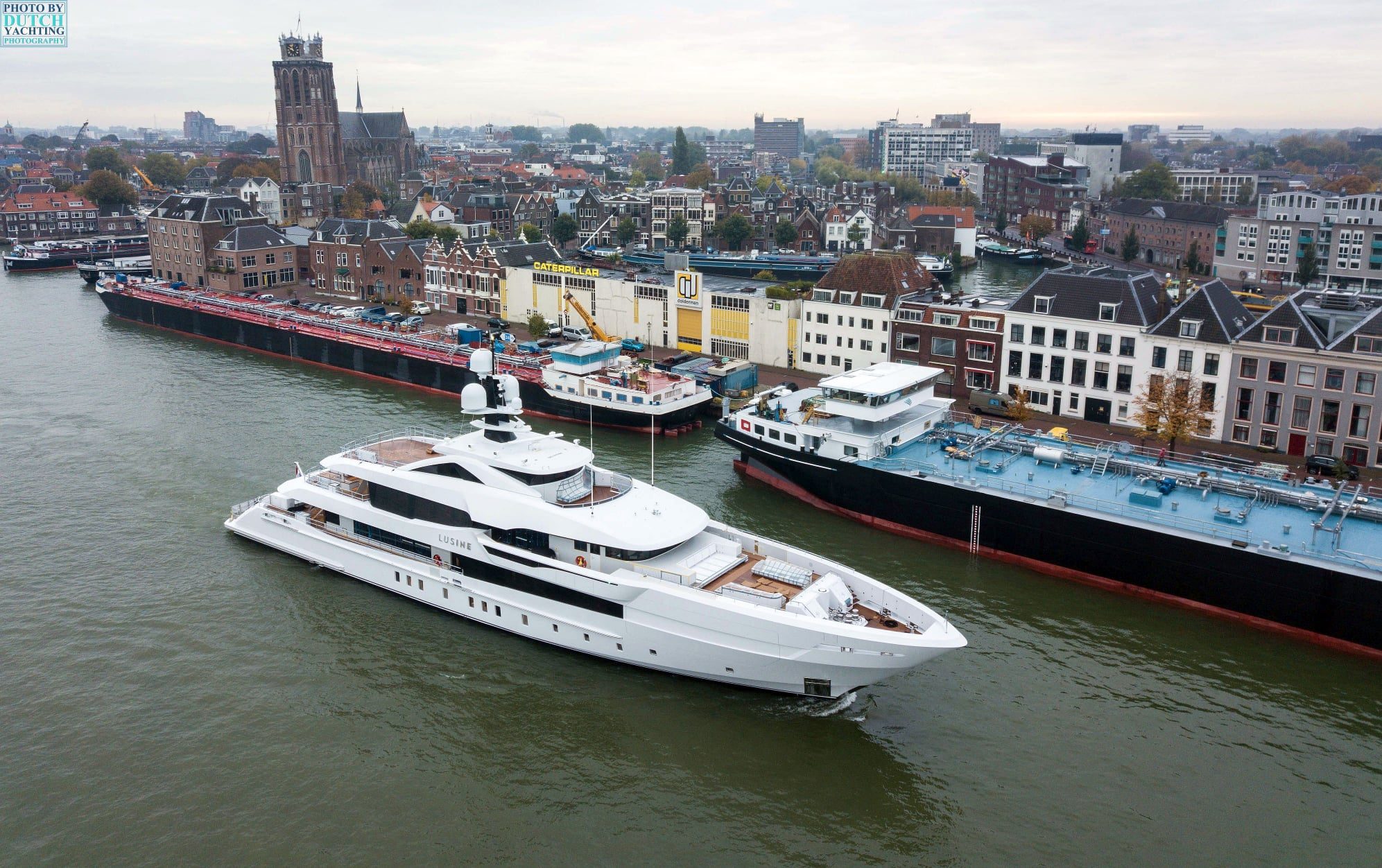 LUSINE Yacht • Heesen • 2021 • Eigenaar Sheikh Ahmed bin Saeed (foto Nautical Lady)