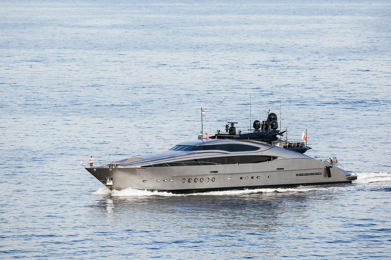 SILVER WAVE Yacht • Palmer Johnson • 2009 • Proprietario European Millionaire