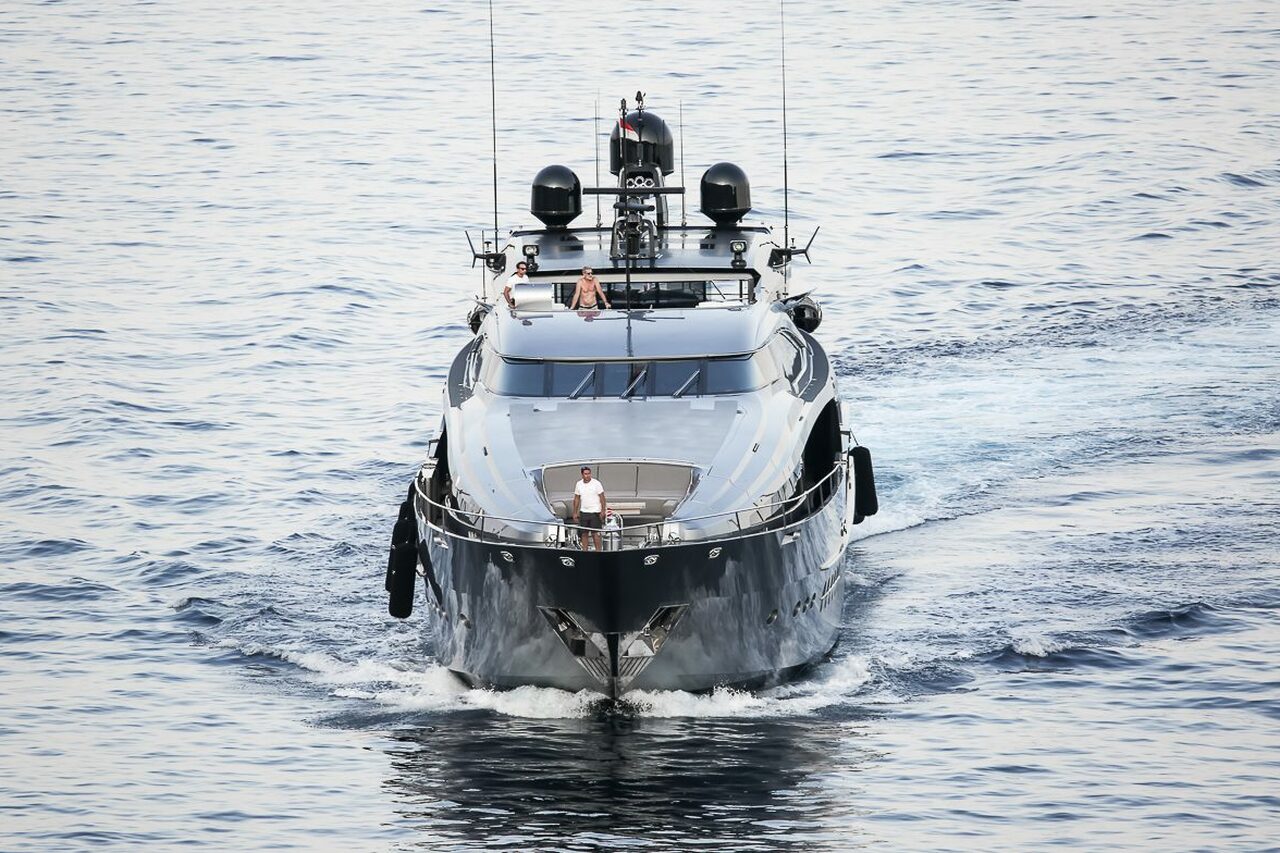 SILVER WAVE Yacht • Palmer Johnson • 2009 • Proprietario European Millionaire