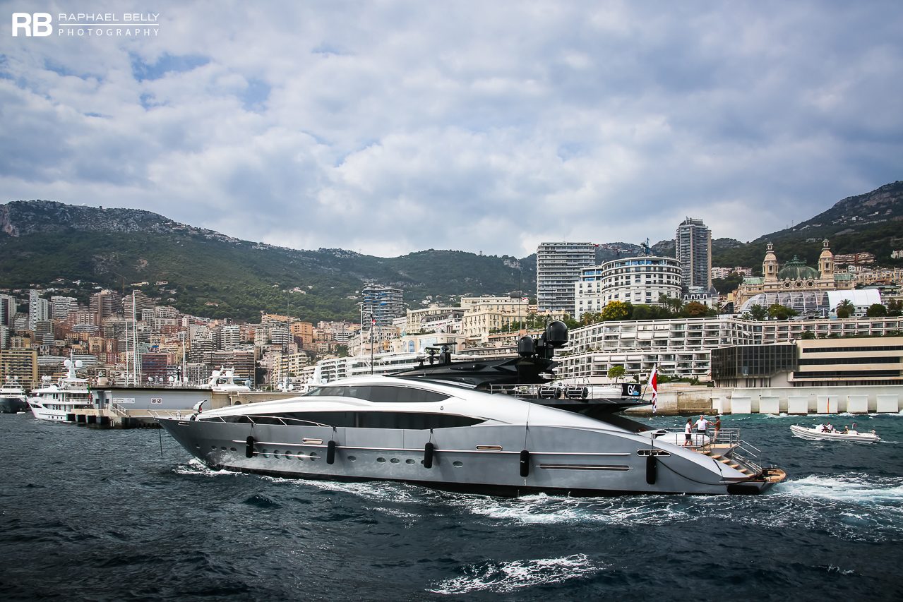 SILVER WAVE Yacht • Palmer Johnson • 2009 • Owner European Millionaire