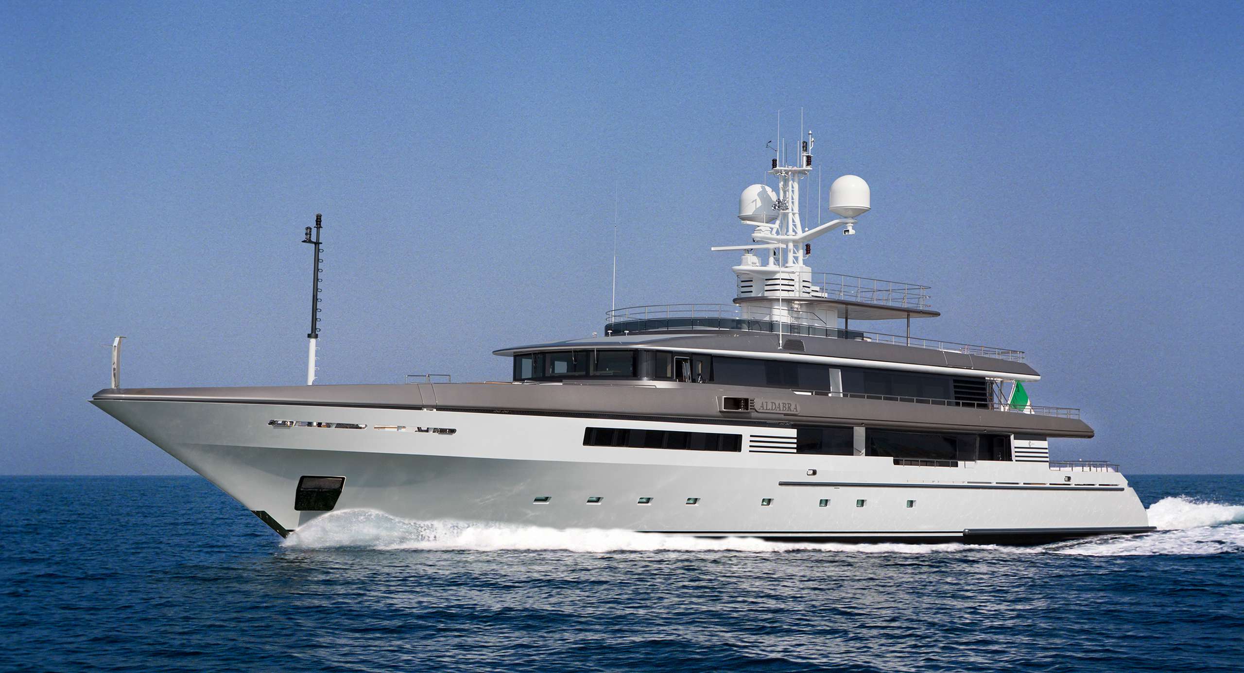 ATLAS Yacht • Codecasa • 2011 • Propriétaire Yim Leak