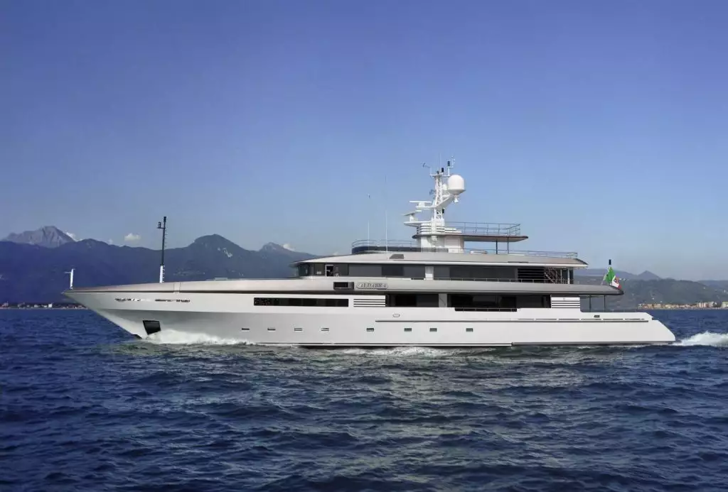 ATLAS Yacht • Codecasa • 2011 • Propriétaire Yim Leak