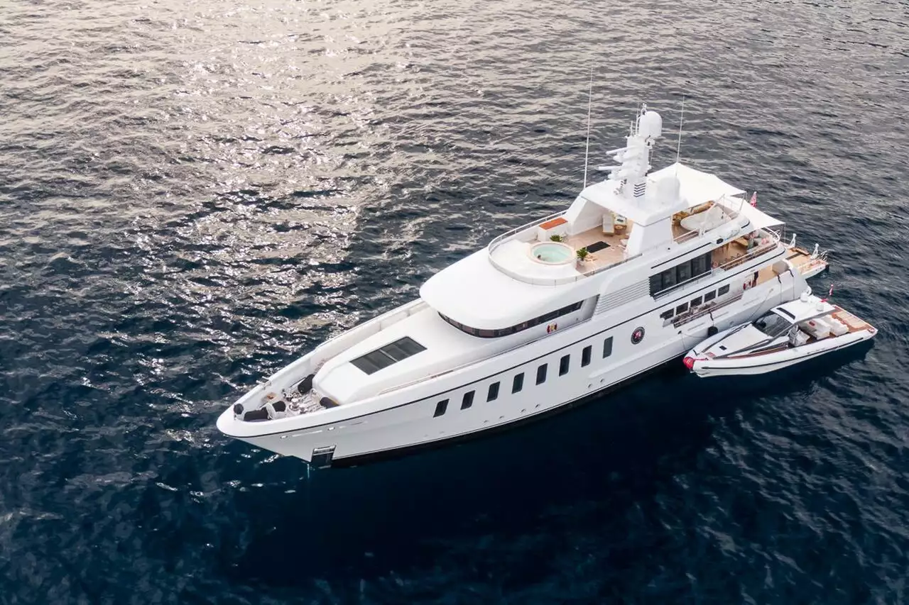 Яхта GLADIATOR • Feadship • 2010 • Бывший владелец Эрик Шмидт