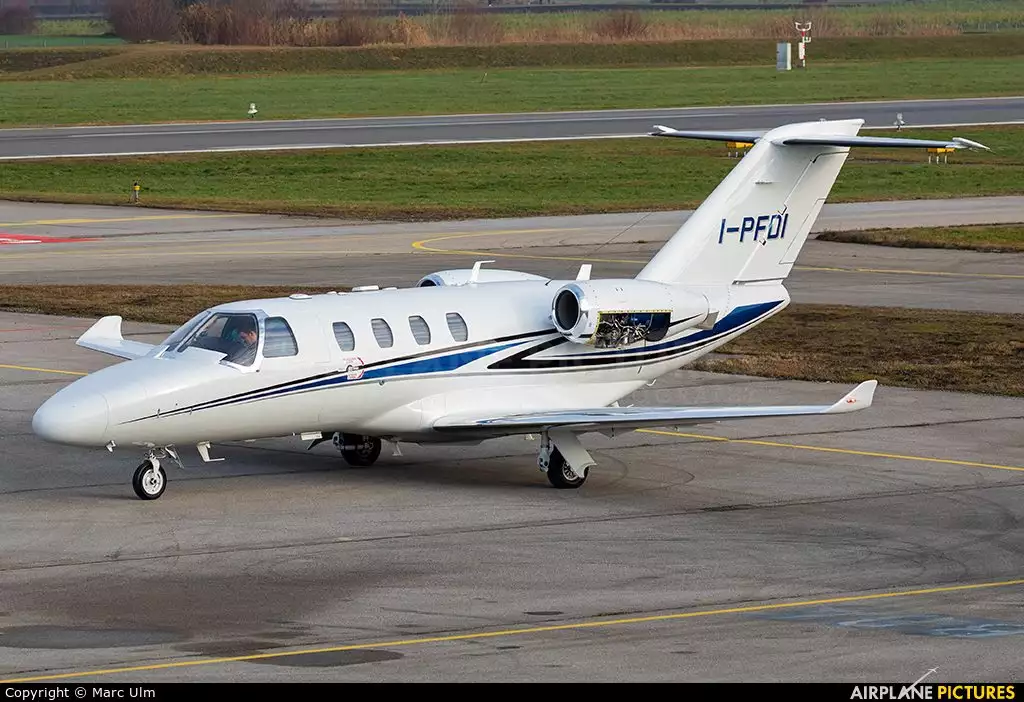 I-PFDI Cessna Alıntı Adecco Philipe Foriel Destezet