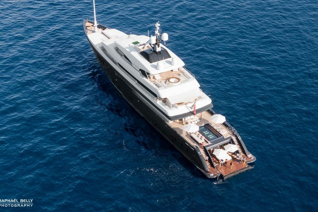 super yacht loon owner