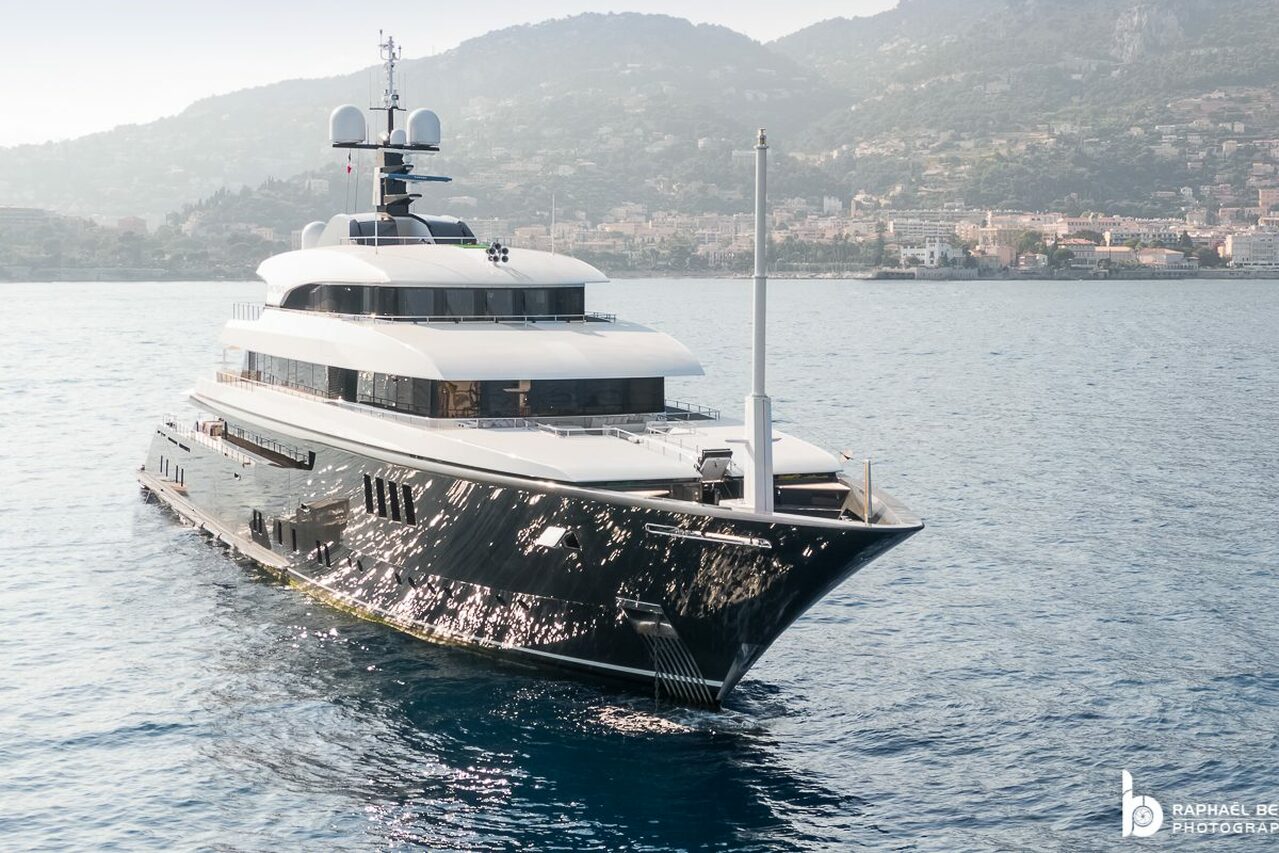 ICON Yacht • Icon Yachts • 2009 • Propriétaire Paul Coulson