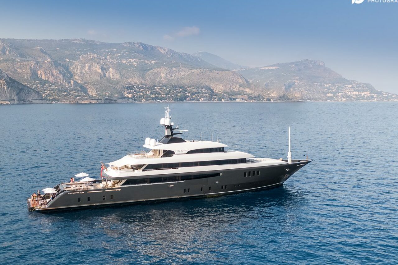 ICON Yacht • Icon Yachts • 2009 • Propriétaire Paul Coulson