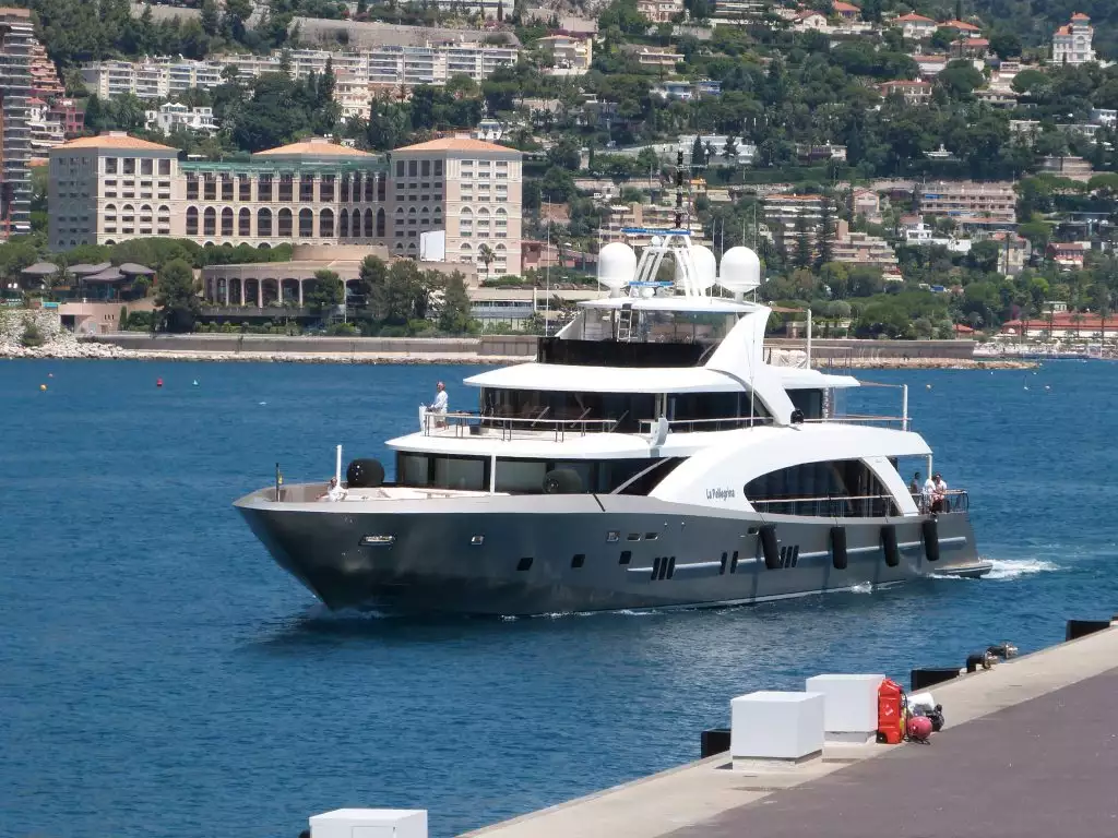 يخت LA PELLEGRINA • Couach Yachts • 2012 • المالك Roberto Tomasini-Grinover