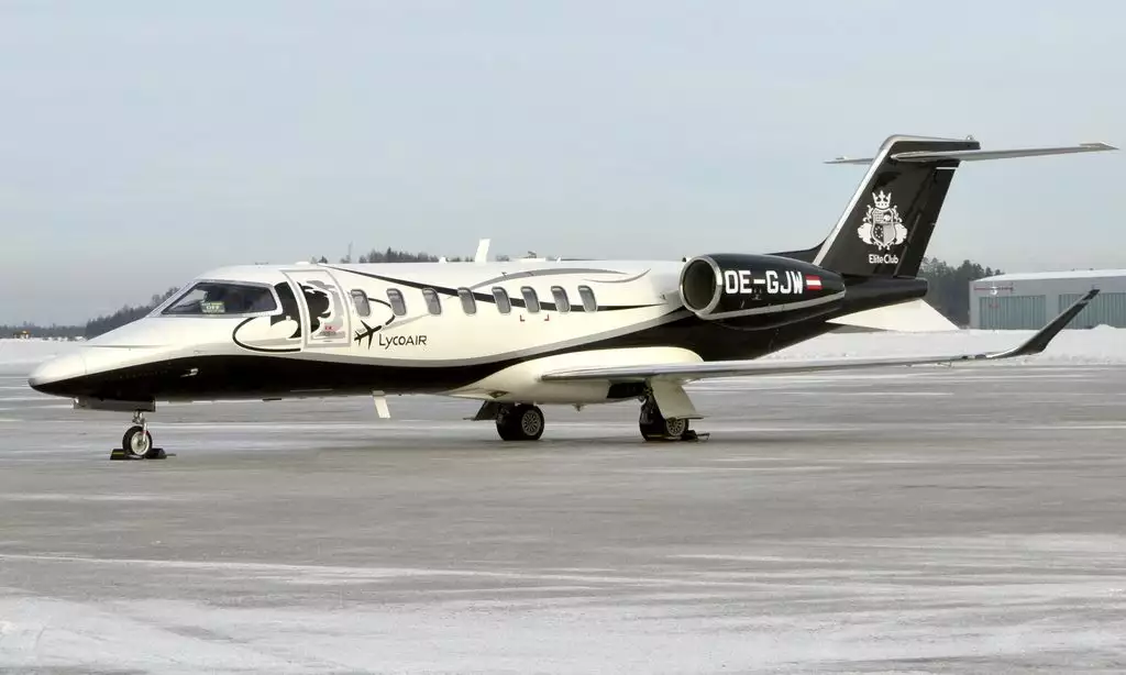 OE-GJW Learjet 75 – هيوبرت فريدل – نادي النخبة