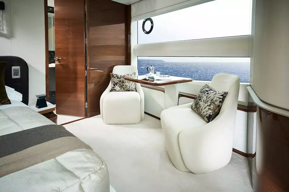 Interni dello yacht Princess X95 