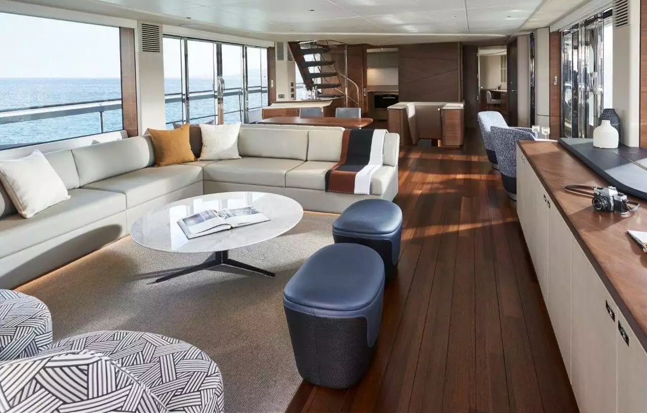 Interior del yate Princess X95 