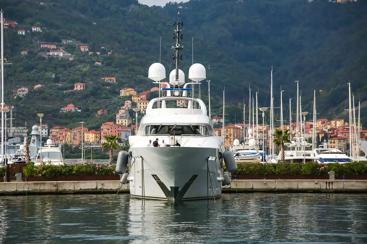 SAINT Yacht • ISA Yachts • 2012 • Besitzer europäischer Millionär