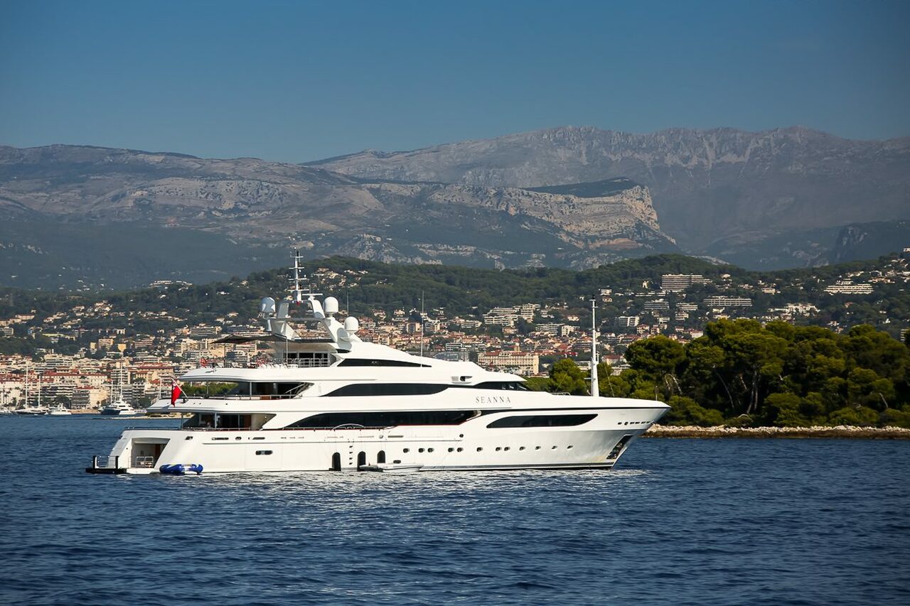 SEANNA Yacht • Benetti • 2011 • Owner Stan Kroenke