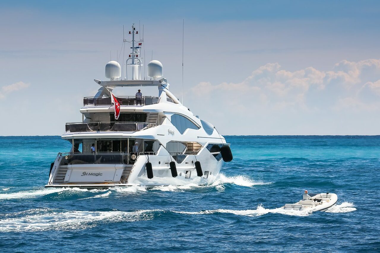 SH MAGIC Yacht • Sunseeker • 2017 • المالك Hubert Freidl