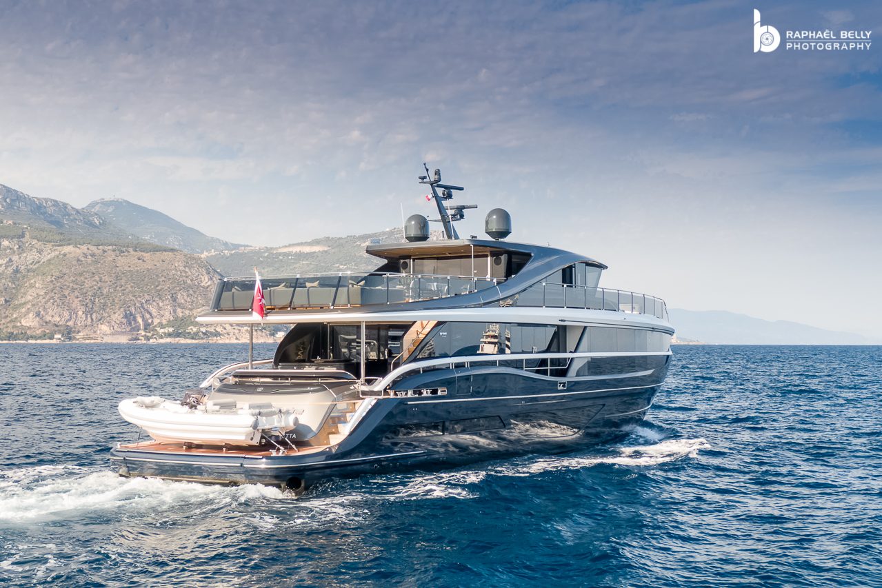 ST CATHERINE Yacht • Princess X95 • 2021 • Proprietario European Millionaire