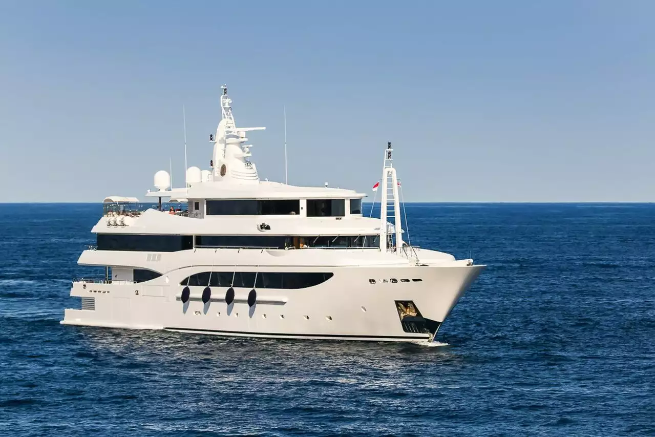 TACANUYASO MS Yacht • CRN • 2009 • Besitzer VAE-Millionär