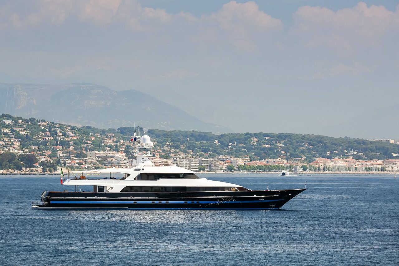 TM BLUE ONE Yacht • Picchiotti • 1988 • Propriétaire Valentino Garavani