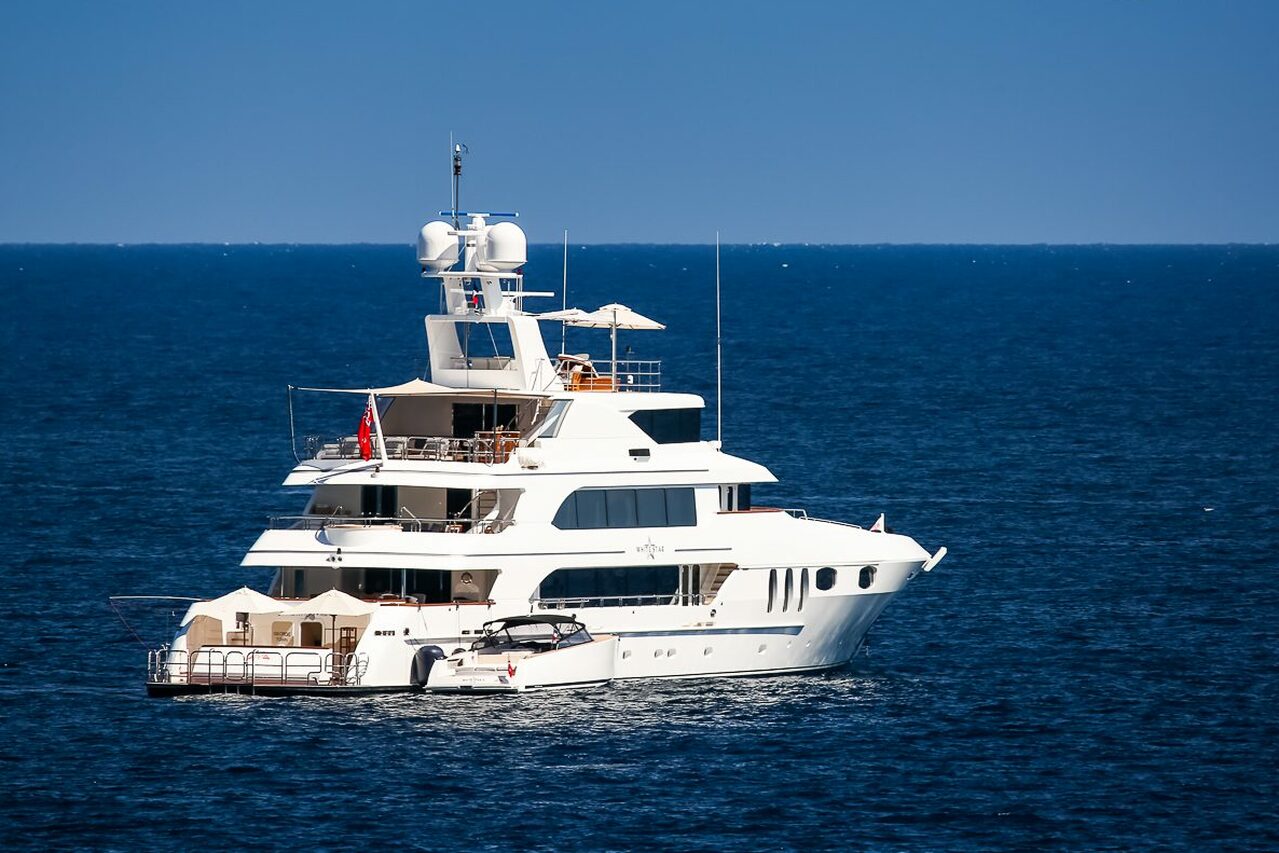 WHITE STAR Yacht • Trinity • 2004 • Propriétaire américain Millionnaire