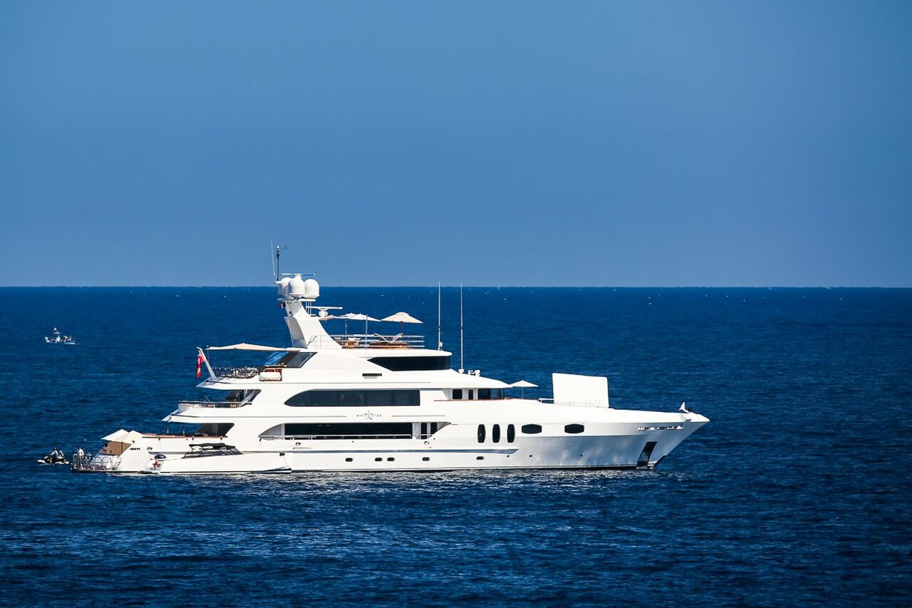 WHITE STAR Yacht • Trinity • 2004 • Proprietario Millionaire statunitense