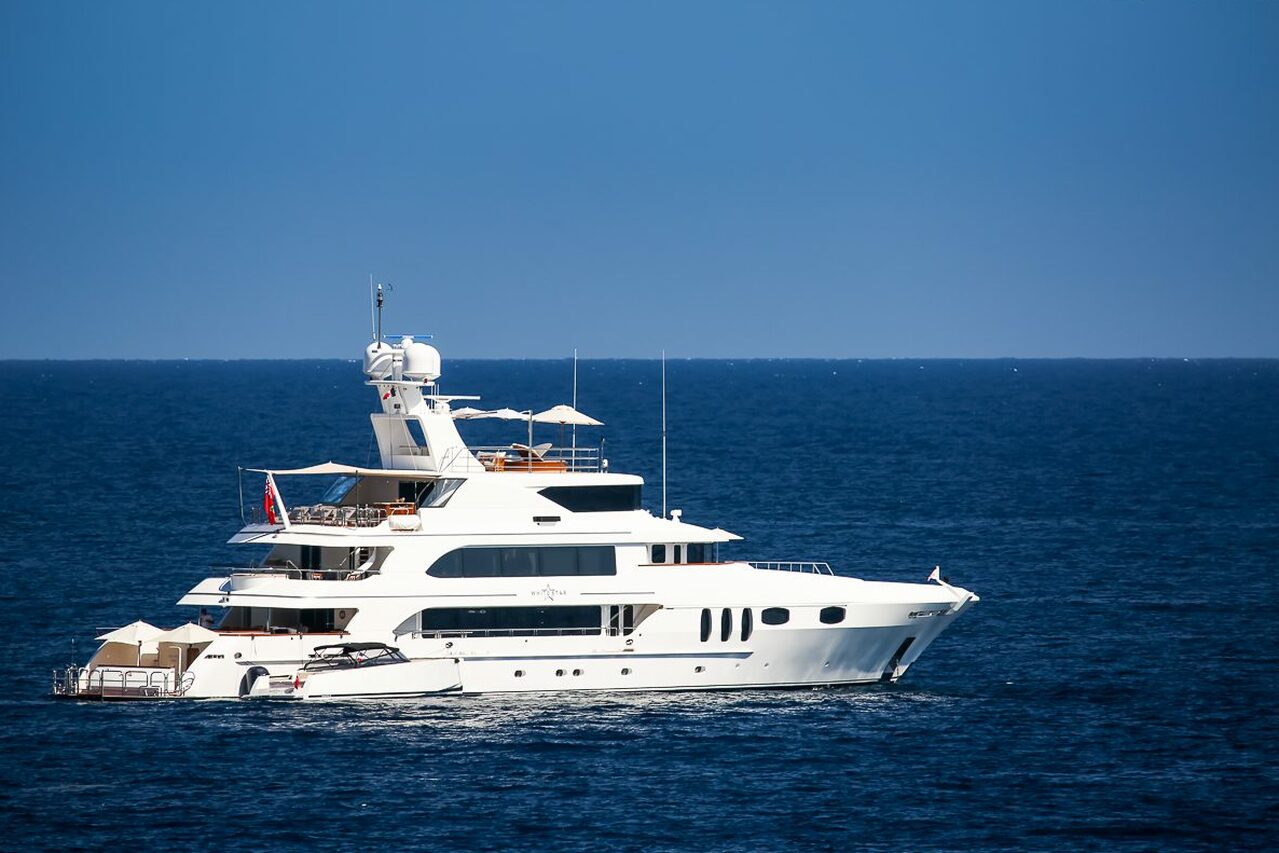 WHITE STAR Yacht • Trinity • 2004 • Owner US based Millionaire