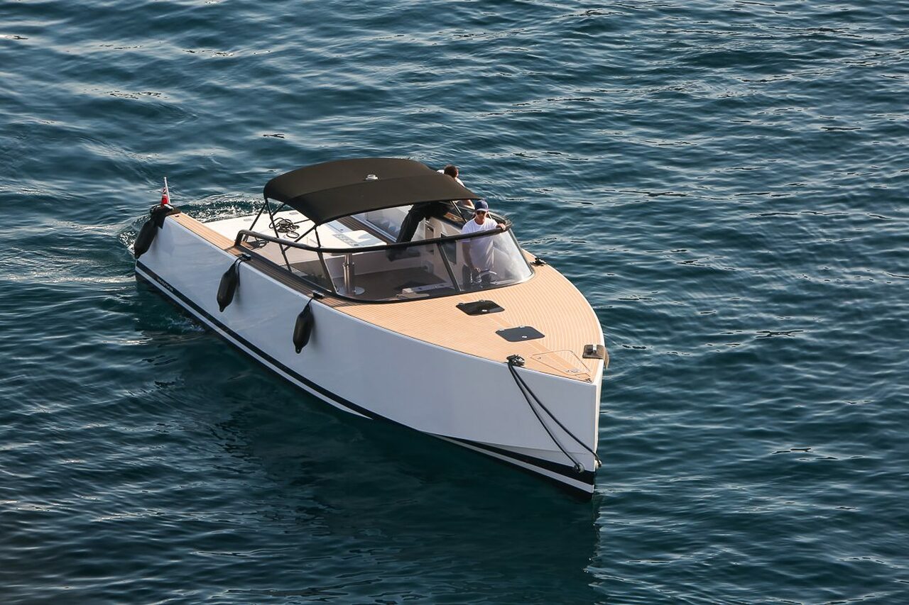 White Star II - VanDutch 40 yacht tender - 12m