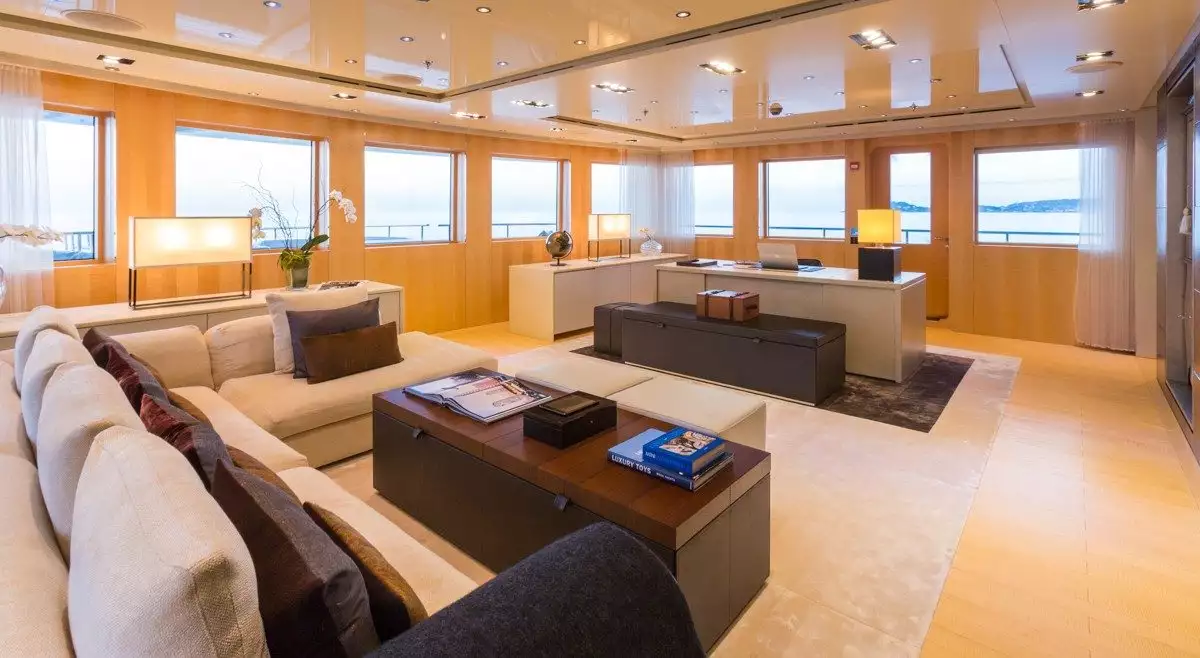 Intérieur du Yacht Loon