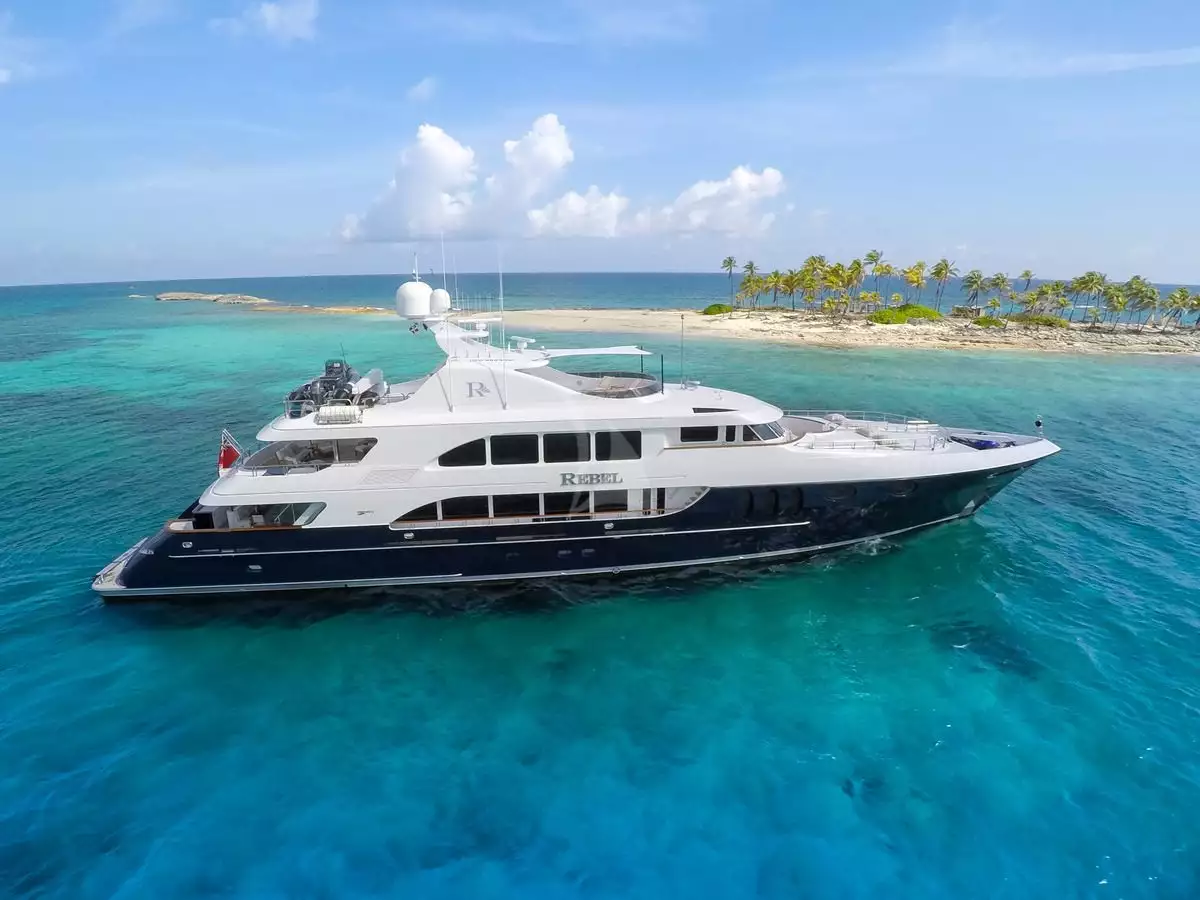 NICOLE EVELYN Yacht • Trinity • 2005 • Owner Frank Montecalvo