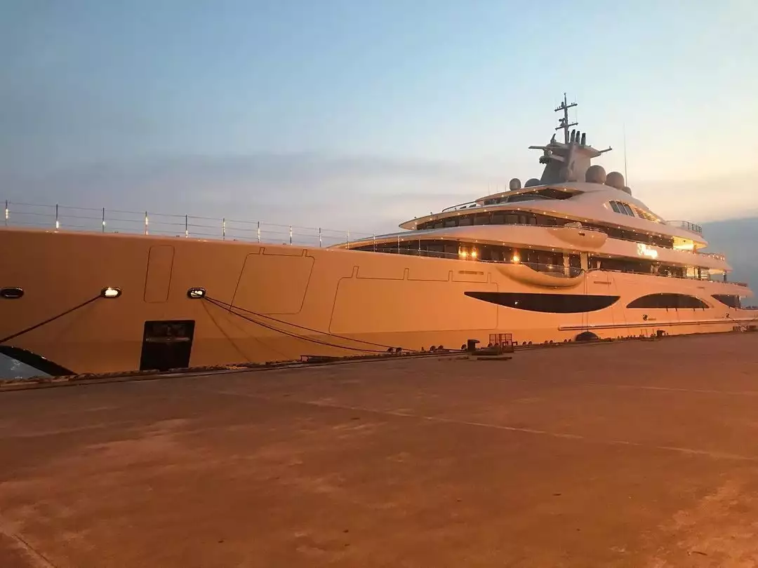 ALAIYA Yacht • Lurssen • 2019 • Владелец Лакшми Миттал