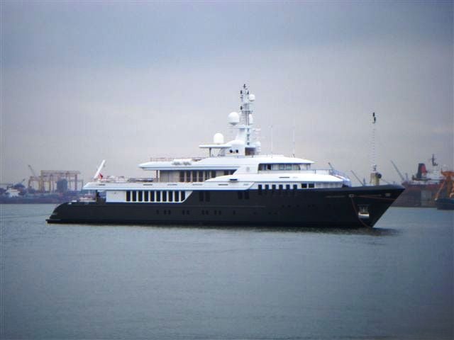 CHAYKA Yacht • Türkis • 2009 • Eigner Russische Regierung