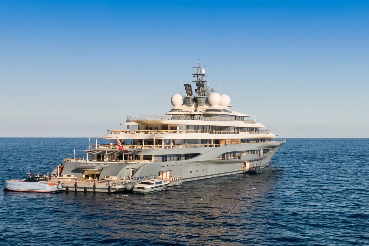 FLYING FOX Yacht • Lurssen • 2019 • Propriétaire Dmitry Kamenshchik