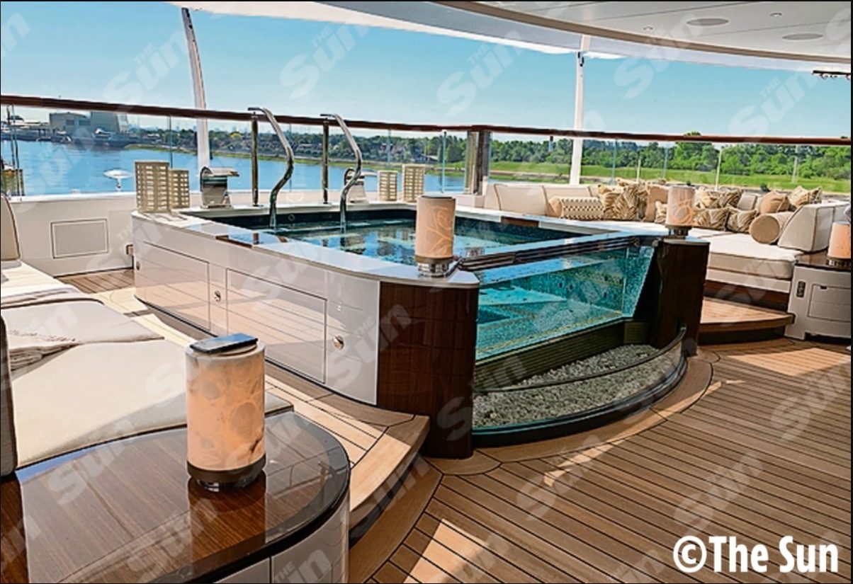 Lurssen yate Scheherazade interior del yate