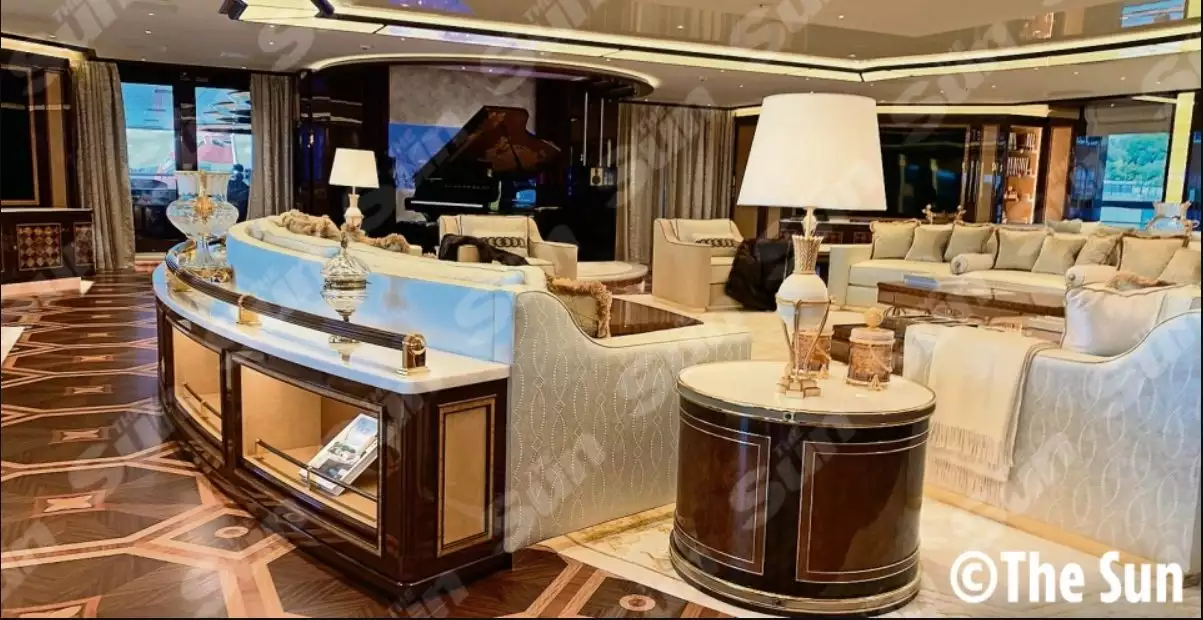 Interno dell'yacht di Scheherazade dell'yacht di Lurssen