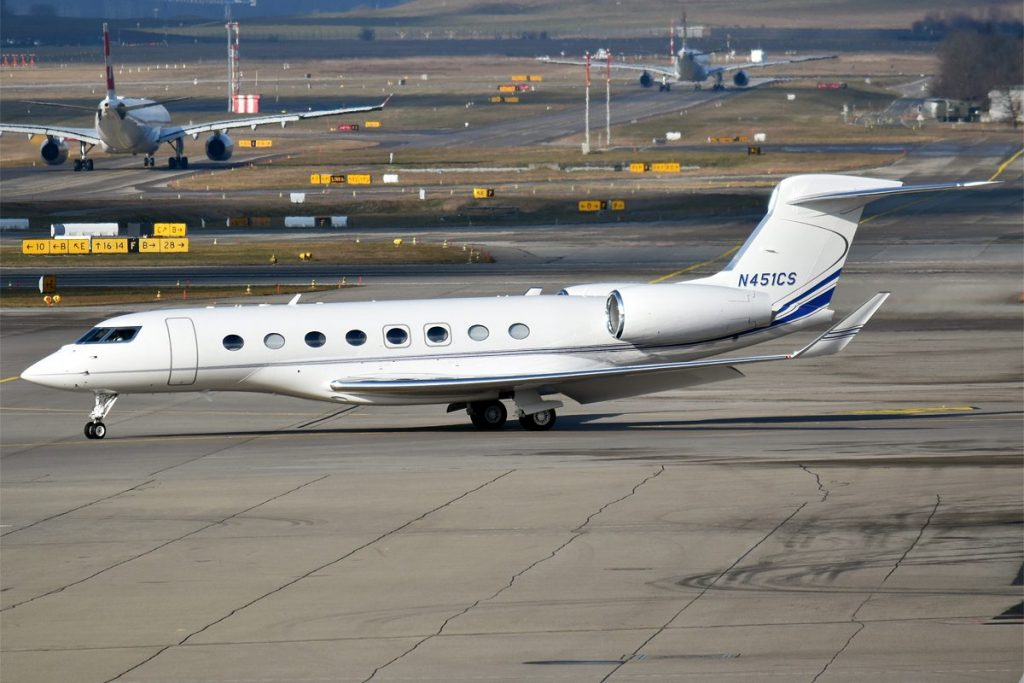 Частный самолет N451CS G650ER Хаима Сабана 