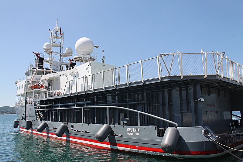 SPUTNIK supply vessel to Clio yacht – owner Oleg Deripaska