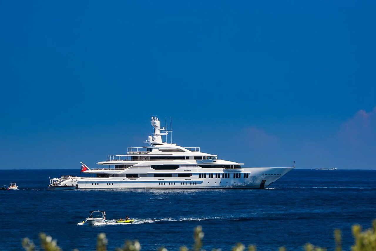 CLOUD 9 Yacht • Oceanco • 2015 • Owner Brett Blundy