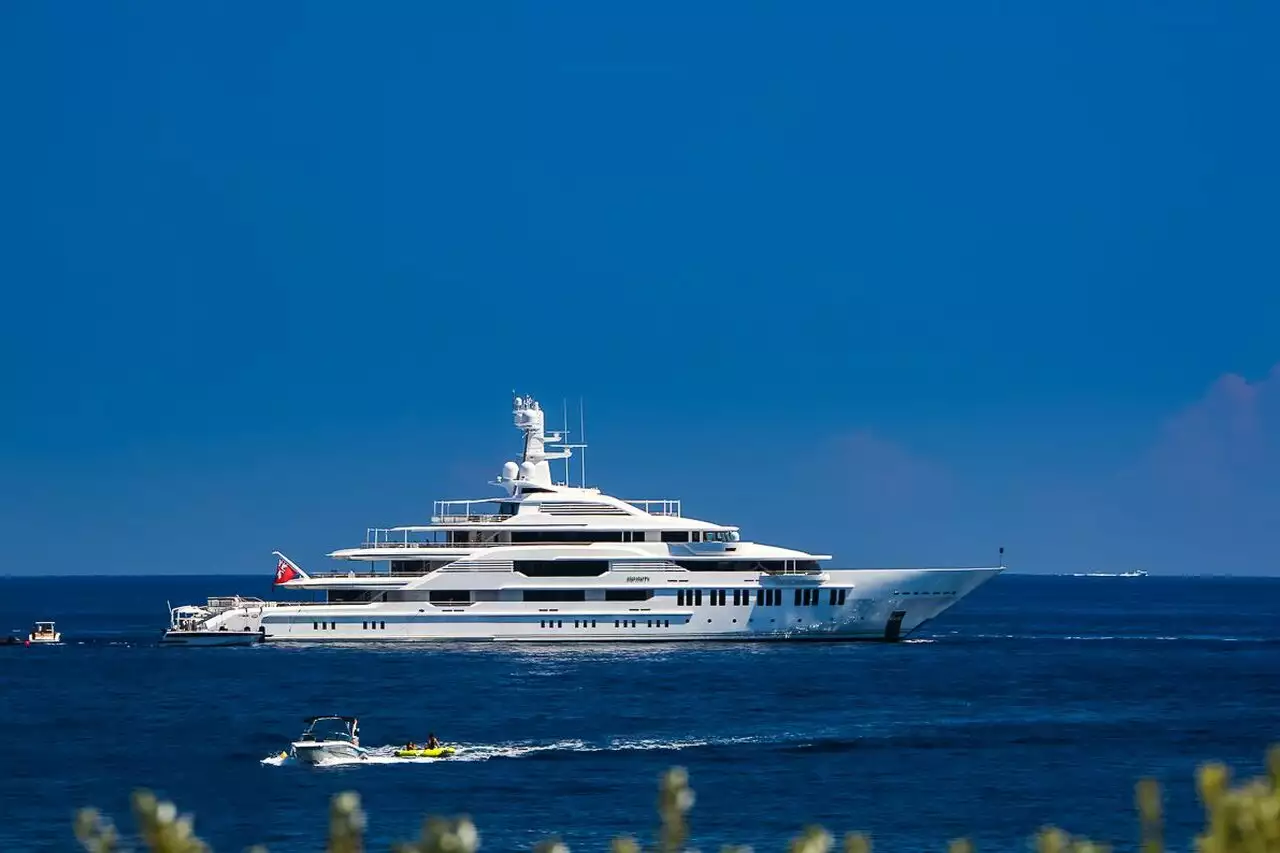 CLOUD 9 Yacht • Oceanco • 2015 • المالك بريت بلوندي