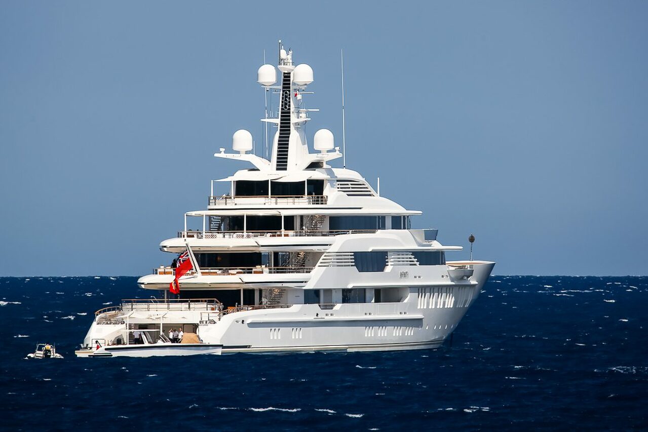 CLOUD 9 jacht • Oceanco • 2015 • Eigenaar Brett Blundy