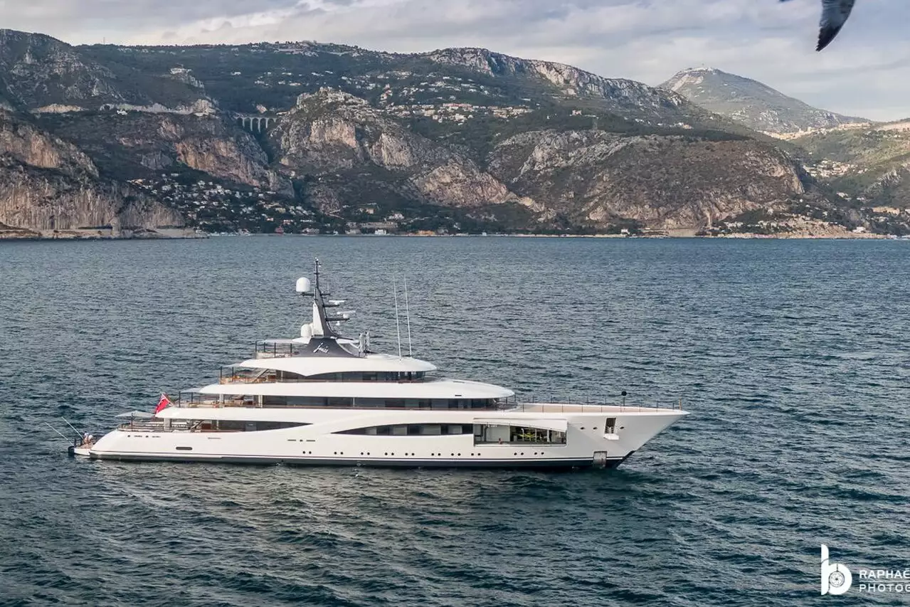 JUICE Yacht • Feadship • 2022 • Sahibi