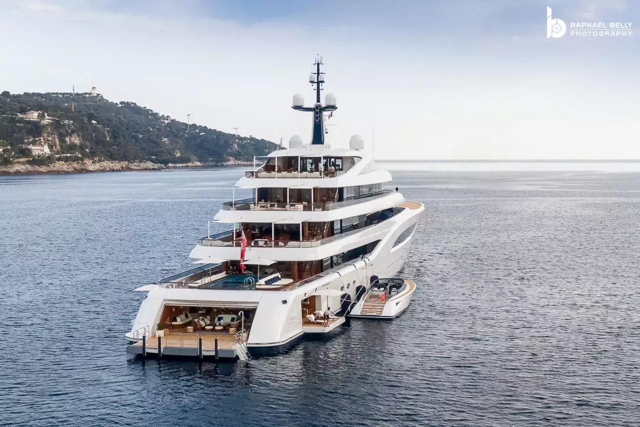 FAITH Yacht • Feadship • 2017 • Propriétaire Lawrence Stroll • (Vendu à Michael Latifi)