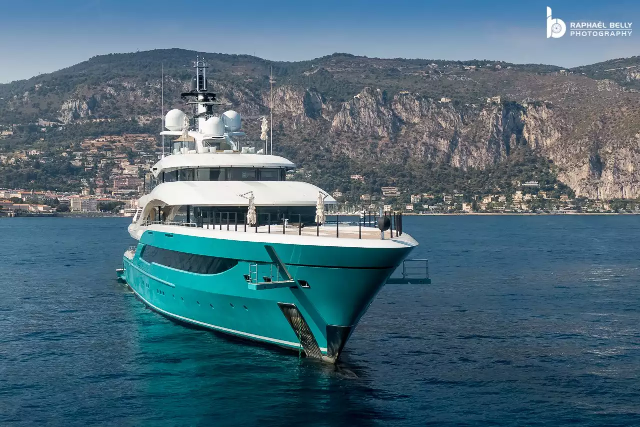 GO Yacht • Turquoise • 2018 • 77m • Propriétaire Hans Peter Wild