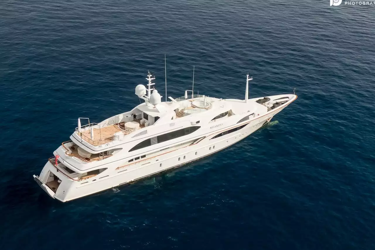 Yate Meamina • Benetti • 2008 • Propietario Beny Steinmetz