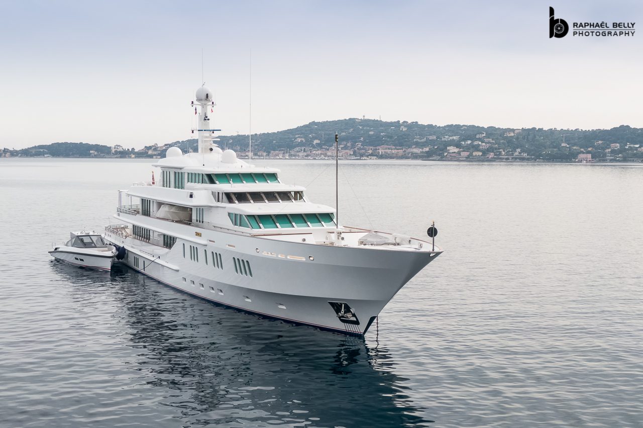 SIRAN Yacht • Feadship • 1992 • Propriétaire Bob Manoukian