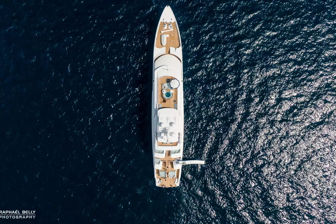 CORAL OCEAN Yacht • Lurssen • 1994 • Eigentümer Ian Malouf