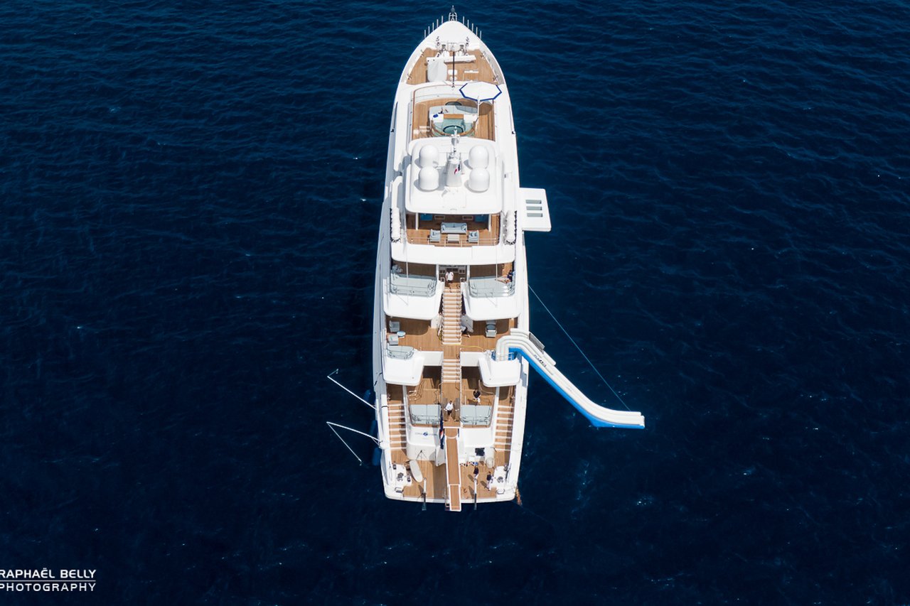 CORAL OCEAN Yacht • Lurssen • 1994 • Propriétaire Ian Malouf