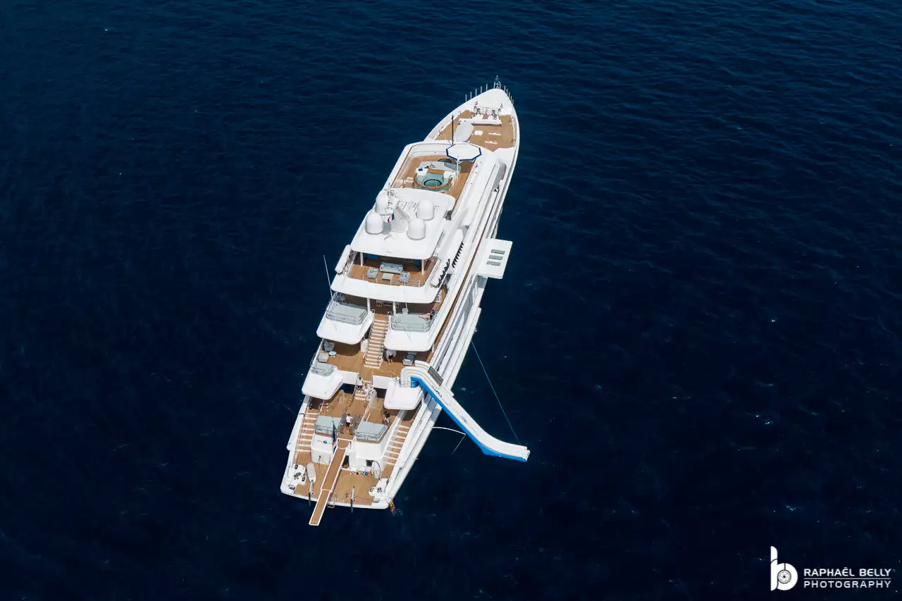 CORAL OCEAN Yacht • Lurssen • 1994 • Propriétaire Ian Malouf