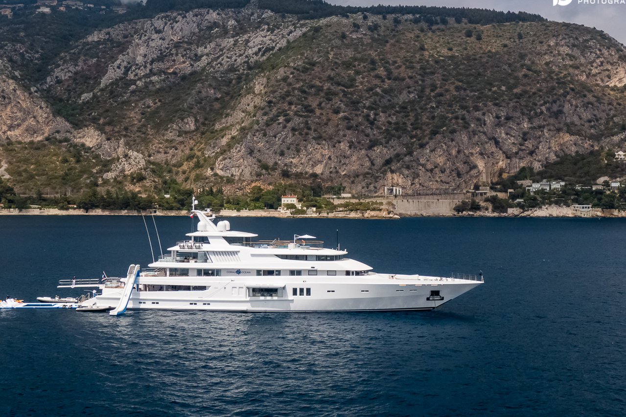 CORAL OCEAN Yacht • Lurssen • 1994 • Propriétaire Ian Malouf