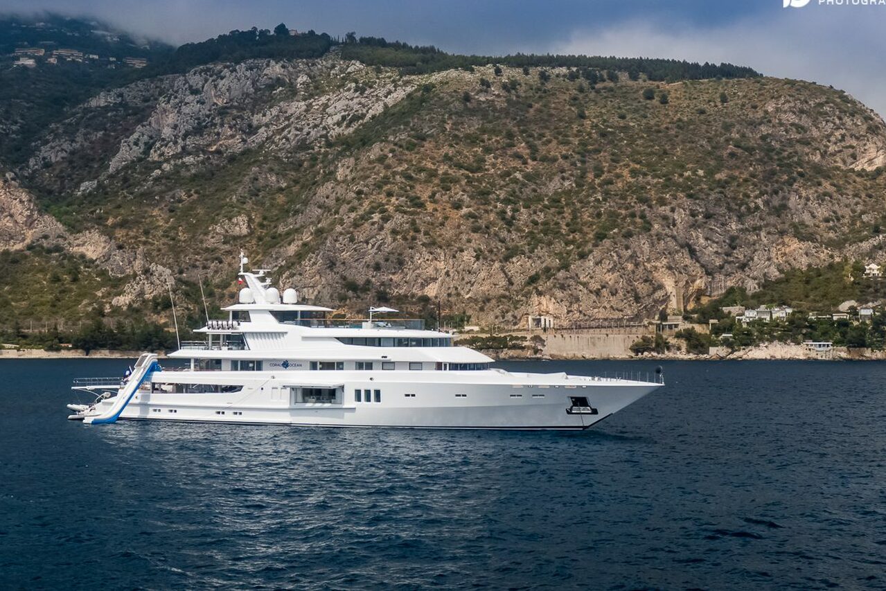 CORAL OCEAN Yacht • Lurssen • 1994 • Eigentümer Ian Malouf